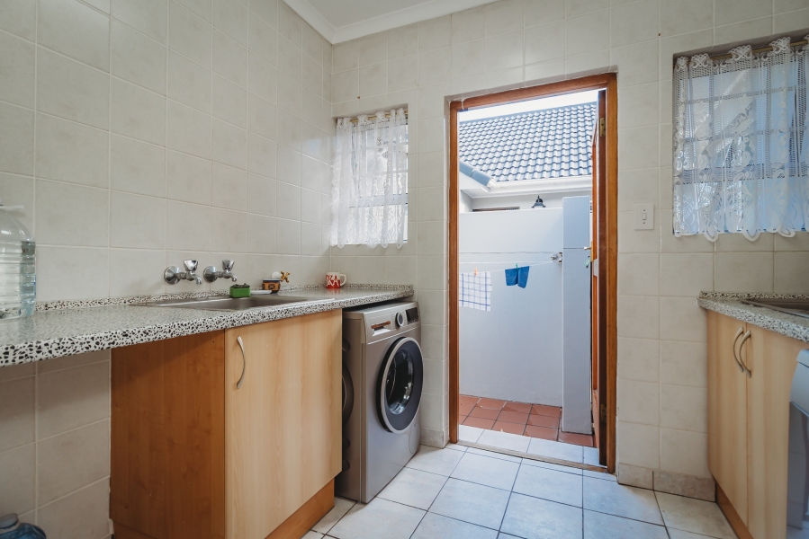 3 Bedroom Property for Sale in King George Park Western Cape